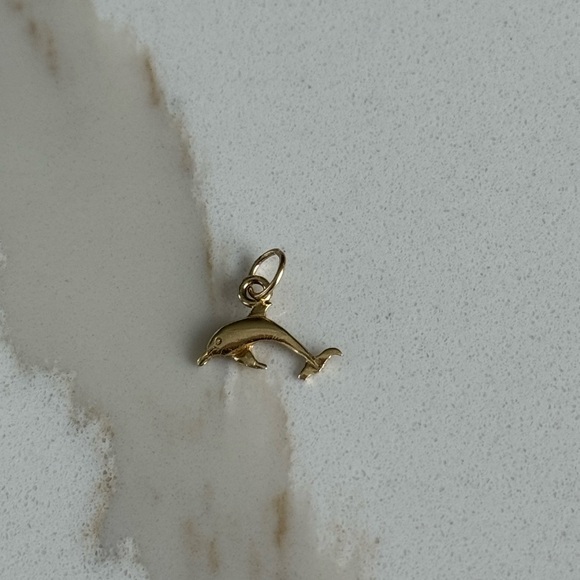 14k gold dolphin charm - Picture 3 of 5